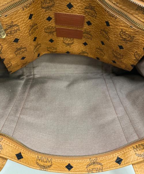 MCM（エムシーエム）MCM (エムシーエム) ショルダーバッグ ベージュの古着・服飾アイテム