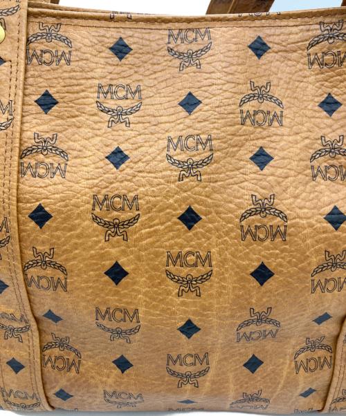 MCM（エムシーエム）MCM (エムシーエム) ショルダーバッグ ベージュの古着・服飾アイテム