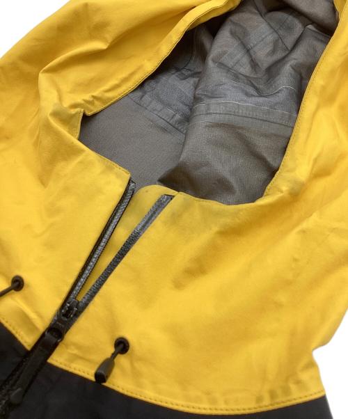 THE NORTH FACE（ザ ノース フェイス）THE NORTH FACE (ザ ノース フェイス) ナイロンジャケット ブラック×イエロー サイズ:Mの古着・服飾アイテム
