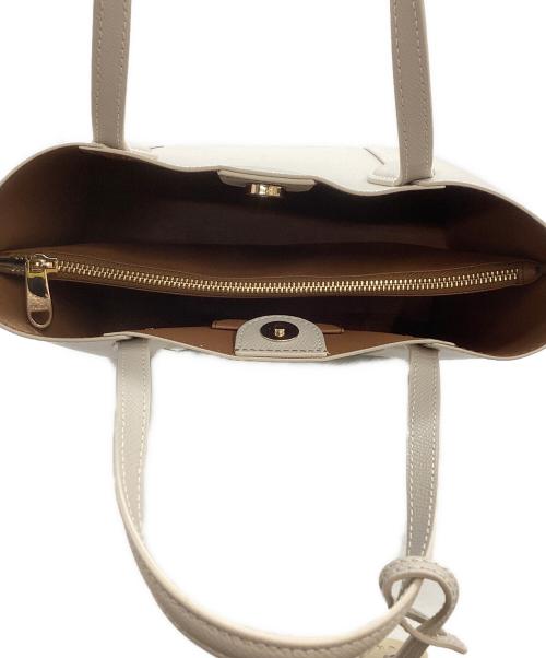FURLA（フルラ）FURLA (フルラ) FURLA Vittoria ホワイト サイズ:Mの古着・服飾アイテム