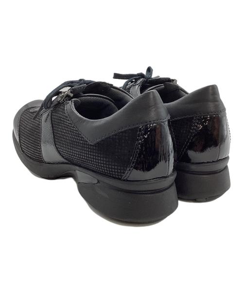 pedala（ペダラ）pedala (ペダラ) pedala ウォーキングシューズ ブラック サイズ:23cmの古着・服飾アイテム