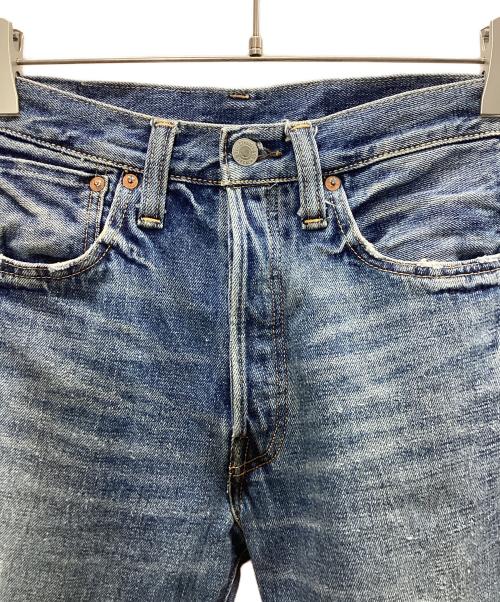 LEVI'S（リーバイス）LEVI'S (リーバイス) ダメージ加工デニムパンツ ブルー サイズ:32の古着・服飾アイテム