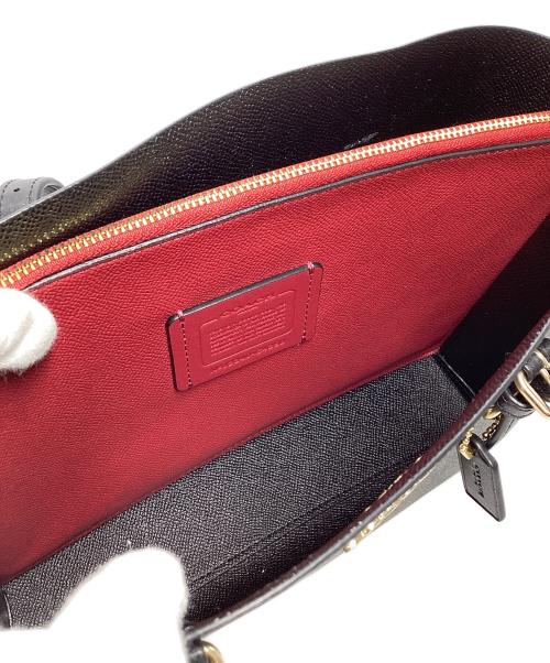 COACH（コーチ）COACH (コーチ) モリー トート 25 シグネチャー キャンバスの古着・服飾アイテム