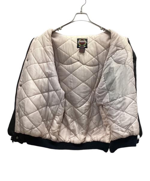 NFL RAIDERS（レイダース）NFL RAIDERS (レイダース) 刺繍中綿ジャケット ブラック×グレー サイズ:Mの古着・服飾アイテム