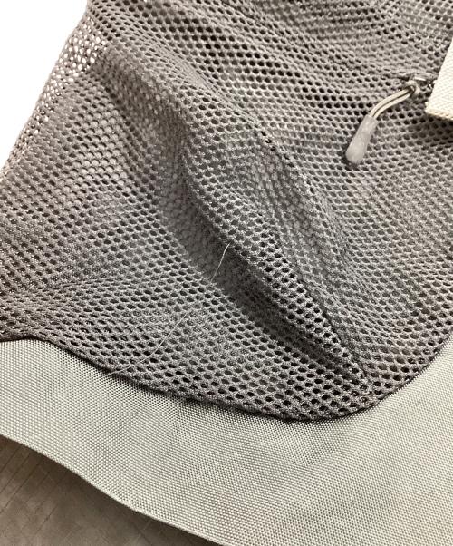 CMF OUTDOOR GARMENT（コンフィーアウトドアガーメント）CMF OUTDOOR GARMENT (コンフィーアウトドアガーメント) COMFY OUTDOOR GARMENT (コムフィアウトドアガーメント) ERP VEST  グレー サイズ:Mの古着・服飾アイテム