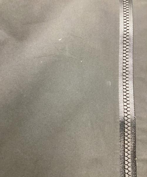 ARC'TERYX（アークテリクス）ARC'TERYX (アークテリクス) マウンテンパーカー ブラック サイズ:Mの古着・服飾アイテム