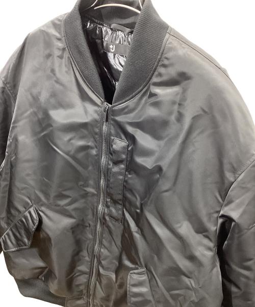 +J（プラスジェイ）+J (プラスジェイ) ハイブリッドダウンオーバーサイズMA-1ブルゾン ブラック サイズ:4XLの古着・服飾アイテム