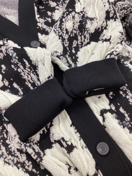 MAISON SPECIAL（メゾンスペシャル）MAISON SPECIAL (メゾンスペシャル) アブストラクトブリスタージャガードプライムオーバーVネックニットカーディガン ホワイト×ブラック サイズ:2の古着・服飾アイテム