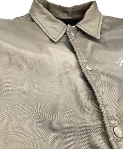 stussy（ステューシー）stussy (ステューシー) コーチジャケット カーキ サイズ:Lの古着・服飾アイテム
