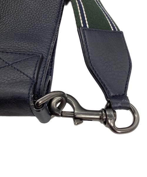 GUCCI（グッチ）GUCCI (グッチ) ショルダーバッグ ネイビーの古着・服飾アイテム