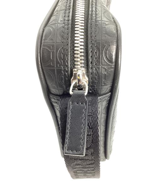 Salvatore Ferragamo（サルヴァトーレ フェラガモ）Salvatore Ferragamo (サルヴァトーレ フェラガモ) Salvatore Ferragamo トイレタリーバッグ ブラックの古着・服飾アイテム