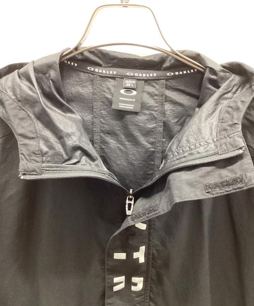 OAKLEY（オークリー）OAKLEY (オークリー) アノラックパーカー ブラック サイズ:Mの古着・服飾アイテム