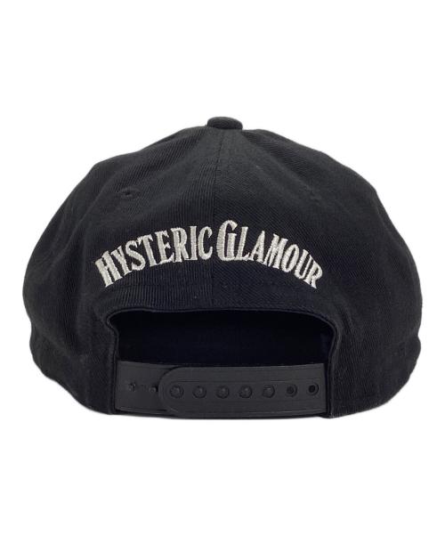 Hysteric Glamour（ヒステリックグラマー）Hysteric Glamour (ヒステリックグラマー) Hysteric Glamour　HYS WHISKY刺繍 キャップ サイズ:FREEの古着・服飾アイテム