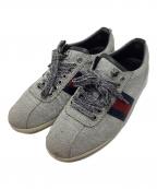 GUCCIグッチ）の古着「ローカットスニーカー」｜シルバー×レッド