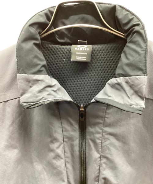 OAKLEY（オークリー）OAKLEY (オークリー) ナイロンジャケット ブラック×グレー サイズ:Mの古着・服飾アイテム
