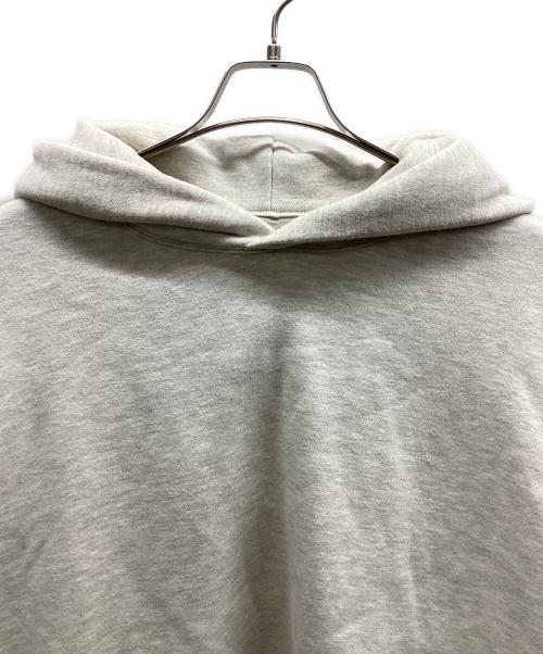 FOG ESSENTIALS（フィアオブゴッド エッセンシャル）FOG ESSENTIALS (フィアオブゴッド エッセンシャル) FOG ESSENTIALS　プルオーバーパーカー グレー サイズ:Lの古着・服飾アイテム