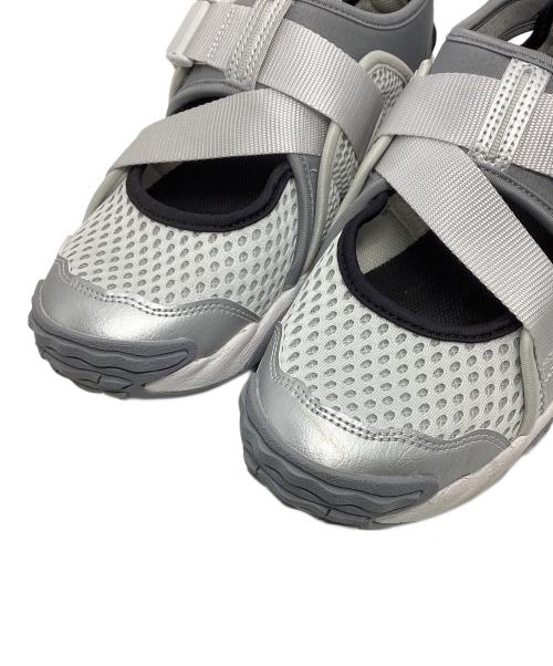 asics（アシックス）asics (アシックス) GEL-FILIMY サンダル シルバー×グレー サイズ:25.5の古着・服飾アイテム