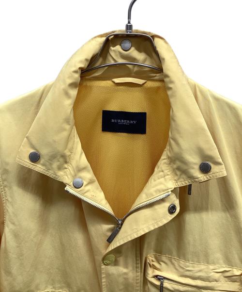 BURBERRY LONDON（バーバリーロンドン）BURBERRY LONDON (バーバリーロンドン) ナイロンジャケット イエロー サイズ:Sの古着・服飾アイテム