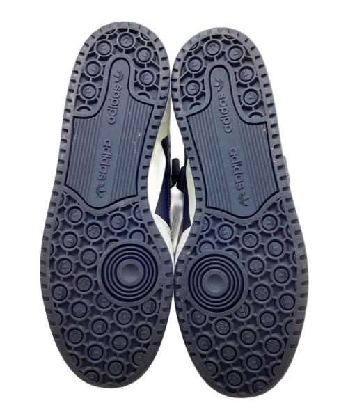 adidas（アディダス）adidas (アディダス)  adidas FORUM LOW ホワイト×ブルー サイズ:27.5の古着・服飾アイテム
