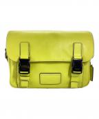 COACHコーチ）の古着「COACH　トラック クロスボディ」｜イエロー