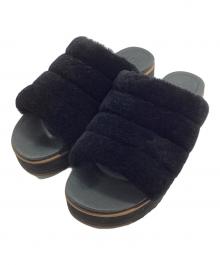 UGG（アグ）の古着「Fluff Yeah Sandal　フラッフイヤーサンダル」｜ブラック