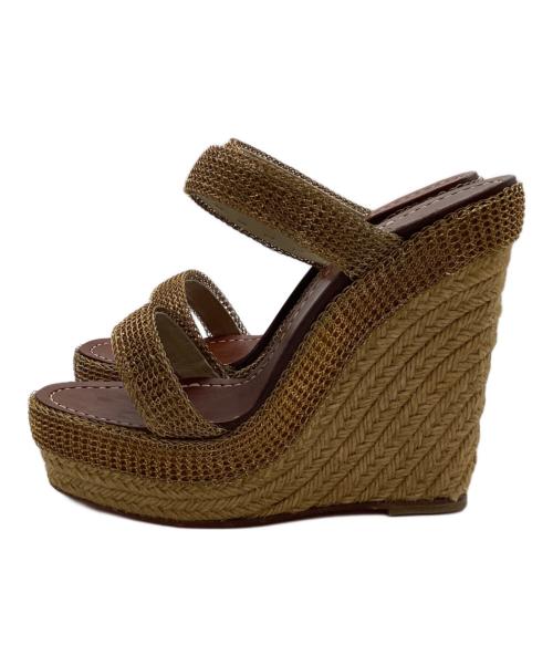 Christian Louboutin（クリスチャン・ルブタン）Christian Louboutin (クリスチャン・ルブタン) Christian Louboutin ウェッジソールサンダル ベージュ サイズ: 23cmの古着・服飾アイテム