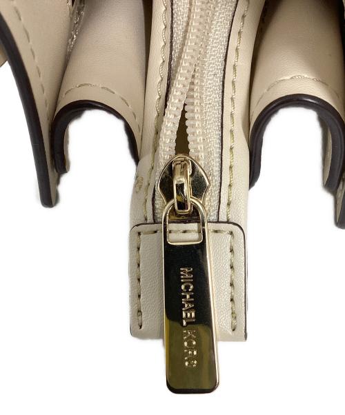 MICHAEL KORS（マイケルコース）MICHAEL KORS (マイケルコース) 2WAYショルダーバッグ ベージュの古着・服飾アイテム