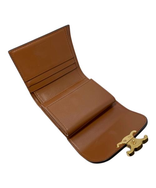 CELINE（セリーヌ）CELINE (セリーヌ) CELINE　トリオンフスモールフラップウォレット ブラウンの古着・服飾アイテム
