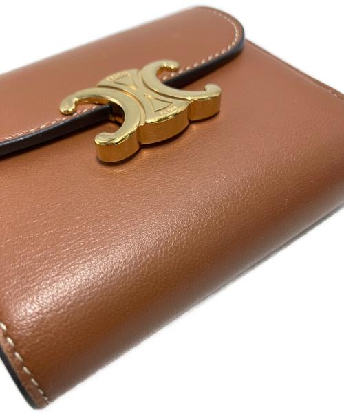 CELINE（セリーヌ）CELINE (セリーヌ) CELINE　トリオンフスモールフラップウォレット ブラウンの古着・服飾アイテム