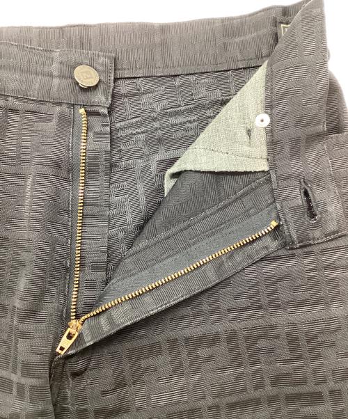FENDI（フェンディ）FENDI (フェンディ) ズッカ　総柄パンツ ブラック サイズ:44の古着・服飾アイテム