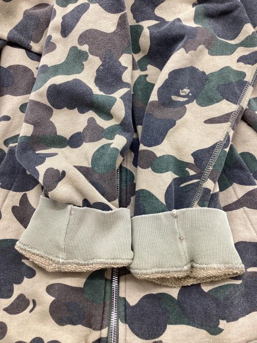 A BATHING APE（アベイシングエイプ）A BATHING APE (アベイシングエイプ) フルジップパーカー カーキ サイズ:Mの古着・服飾アイテム
