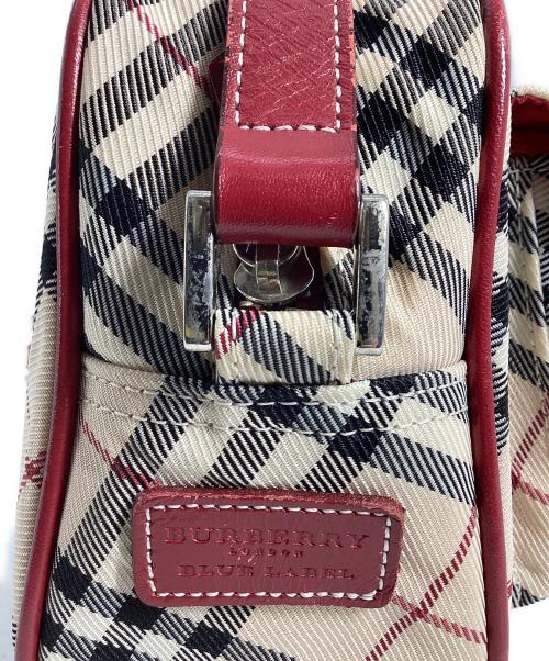 BURBERRY BLUE LABEL（バーバリー ブルー レーベル）BURBERRY BLUE LABEL (バーバリー ブルー レーベル) BURBERRY BLUE LABEL　ショルダーバッグ ベージュ×レッドの古着・服飾アイテム