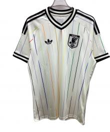 adidas（アディダス）の古着「レプリカユニフォーム」｜ベージュ