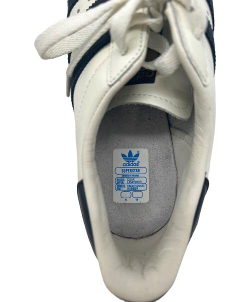 adidas（アディダス）adidas (アディダス) SUPER STAR 80s VINTAGE DX ホワイト×アイボリー サイズ:26の古着・服飾アイテム