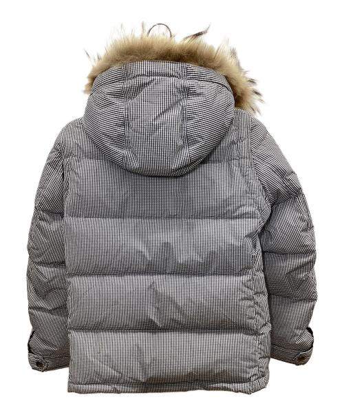 BURBERRY BLUE LABEL（バーバリー ブルー レーベル）BURBERRY BLUE LABEL (バーバリー ブルー レーベル) ダウンジャケット ライトグレー サイズ:Sの古着・服飾アイテム