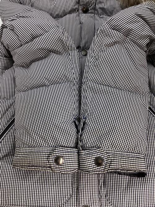 BURBERRY BLUE LABEL（バーバリー ブルー レーベル）BURBERRY BLUE LABEL (バーバリー ブルー レーベル) ダウンジャケット ライトグレー サイズ:Sの古着・服飾アイテム