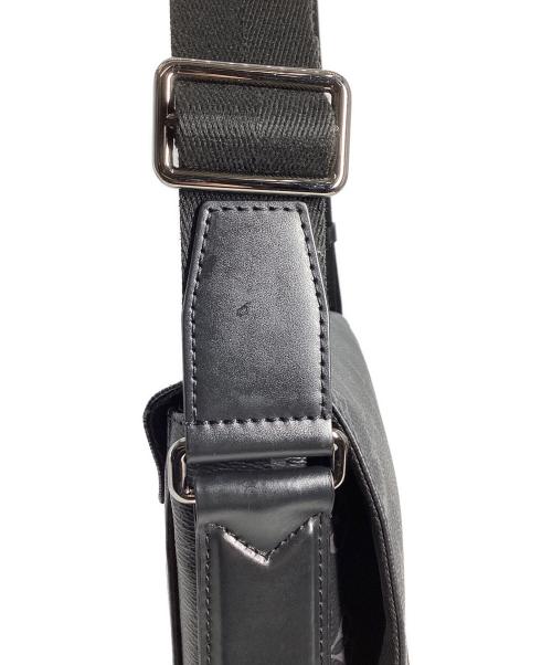 LOUIS VUITTON（ルイ ヴィトン）LOUIS VUITTON (ルイ ヴィトン) LOUIS VUITTON　モノグラム　ディストリクトPM ブラックの古着・服飾アイテム