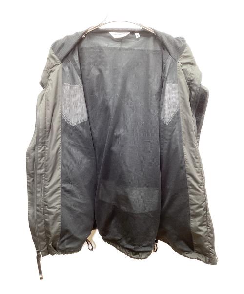 A BATHING APE（アベイシングエイプ）A BATHING APE (アベイシングエイプ) ジャケット グレー×ブラック サイズ:Mの古着・服飾アイテム