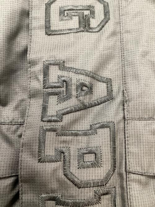A BATHING APE（アベイシングエイプ）A BATHING APE (アベイシングエイプ) ジャケット グレー×ブラック サイズ:Mの古着・服飾アイテム