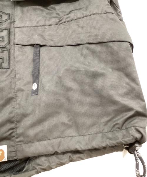 A BATHING APE（アベイシングエイプ）A BATHING APE (アベイシングエイプ) ジャケット グレー×ブラック サイズ:Mの古着・服飾アイテム