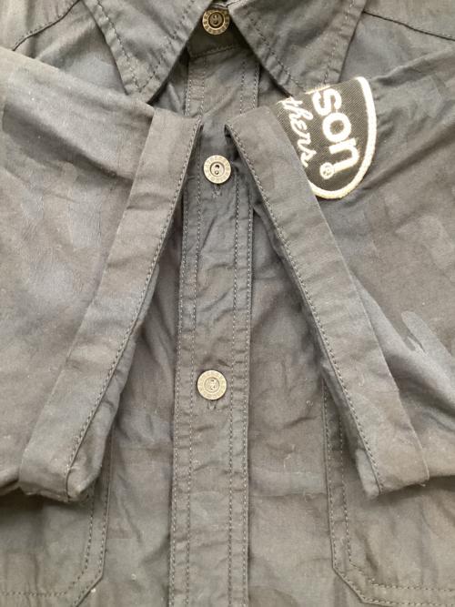 VANSON（バンソン）VANSON (バンソン) LOONEY TUNES (ルーニーチューンズ) 半袖シャツ ブラック サイズ:Lの古着・服飾アイテム