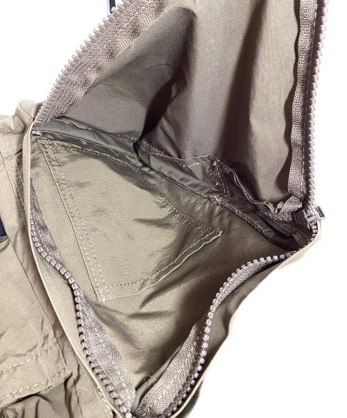 amiacalva（アミアカルヴァ）amiacalva (アミアカルヴァ) リュック カーキの古着・服飾アイテム