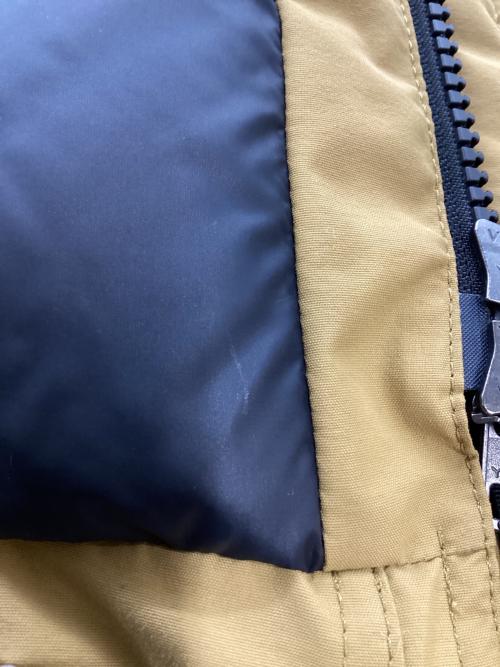 THE NORTH FACE（ザ ノース フェイス）THE NORTH FACE (ザ ノース フェイス) ダウンジャケット ブラック×ベージュ サイズ:Mの古着・服飾アイテム