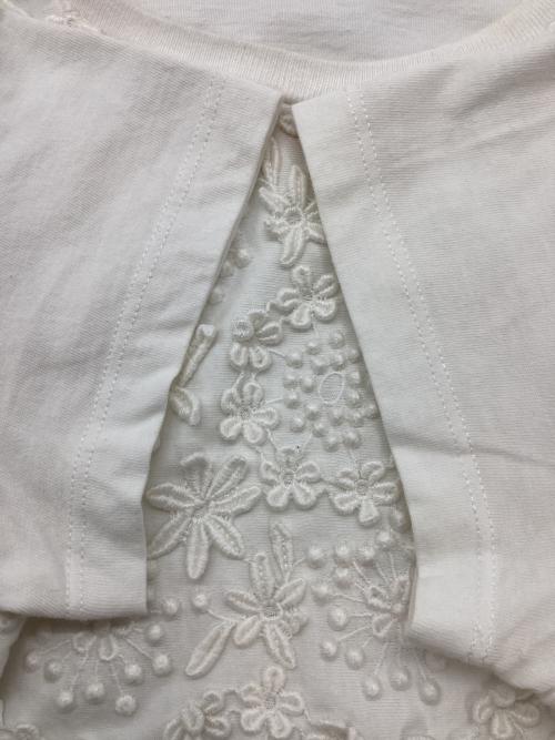 PRADA（プラダ）PRADA (プラダ) Tシャツ ホワイト サイズ:Sの古着・服飾アイテム
