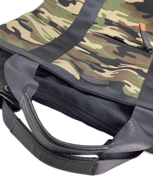 BLACK LABEL CRESTBRIDGE（ブラックレーベル クレストブリッジ）BLACK LABEL CRESTBRIDGE (ブラックレーベル クレストブリッジ) BLACK LABEL CRESTBRIDGE　リュック グリーン×ブラックの古着・服飾アイテム