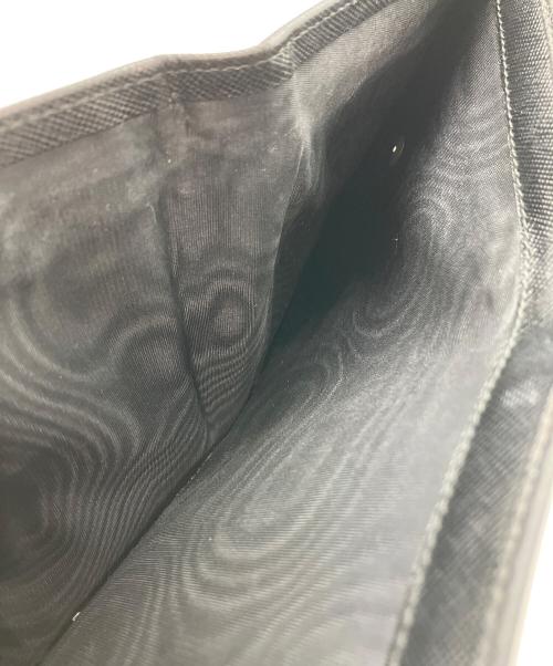 PRADA（プラダ）PRADA (プラダ) PRADA　	サフィアーノ　三つ折り財布 ブラックの古着・服飾アイテム