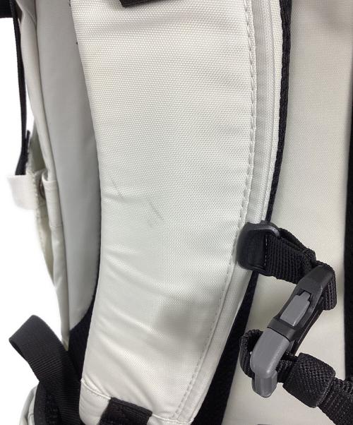 MILLET（ミレー）MILLET (ミレー) KHUMBU MC 22(クンブ マウンテン クルーズ)バックパック ホワイトの古着・服飾アイテム