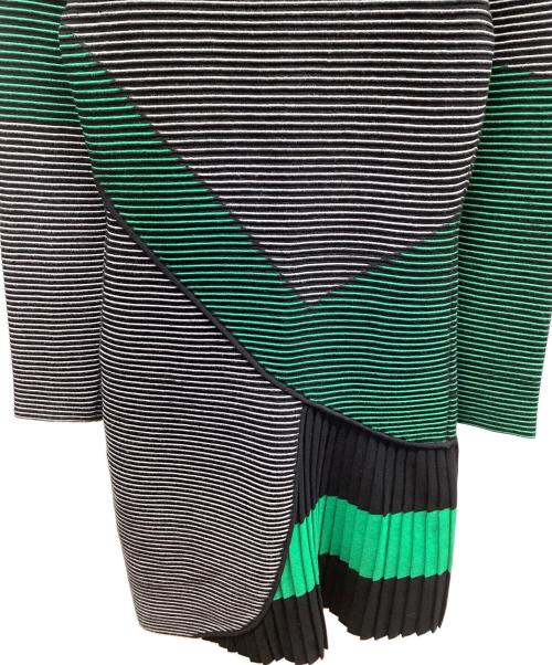 GIORGIO ARMANI（ジョルジオアルマーニ）GIORGIO ARMANI (ジョルジオアルマーニ) 長袖ワンピース グリーン×ブラック サイズ:38の古着・服飾アイテム