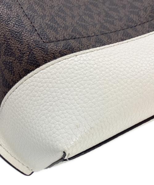 MICHAEL KORS（マイケルコース）MICHAEL KORS (マイケルコース) ショルダーバッグ ブラウンの古着・服飾アイテム