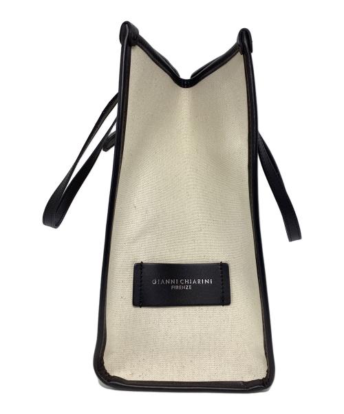 GIANNI CHIARINI（ジャンニ キアリーニ）GIANNI CHIARINI (ジャンニ キアリーニ) トートバッグ ブラック×アイボリーの古着・服飾アイテム